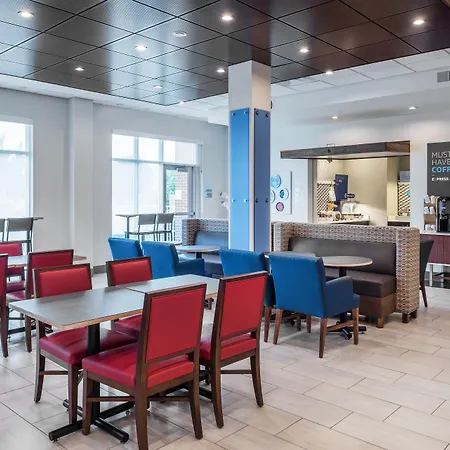 Holiday Inn Express & Suites St. Louis - Chesterfield By Ihg-2